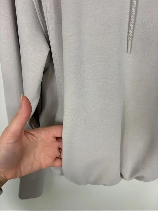 Athleta Seasoft Bubble Hem Hoodie Sweatshirt Abalone Cream Women’s Size XXS - Picture 4 of 9